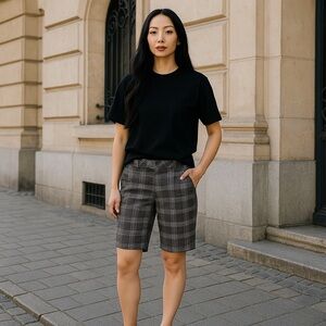 COLUMBIA Black Plaid Golf Style Bermuda Shorts Hiking Outdoor Women's Size 12